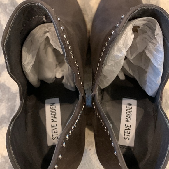 Steve Madden Booties - Picture 5 of 6